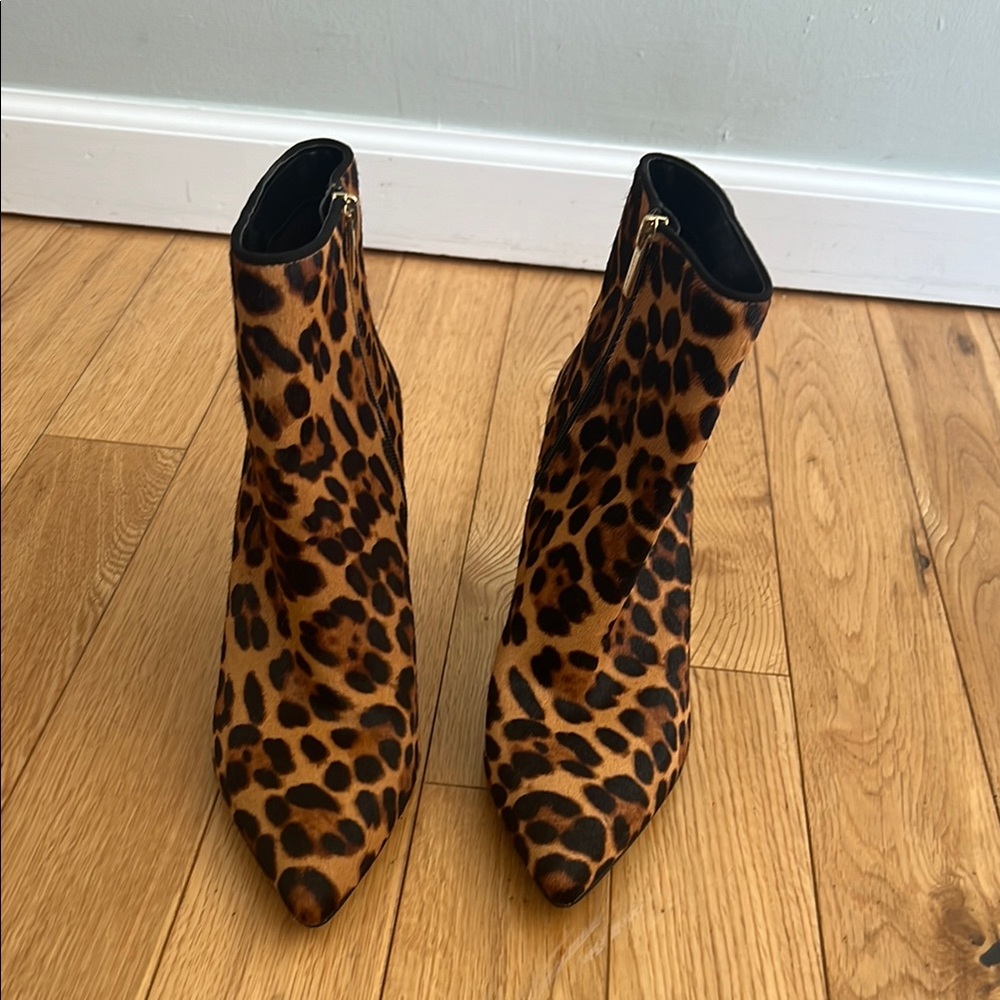 Vince Camuto Nandy Cow Hair Leopard Print Ankle Boots, Sz 9.5, excellent used - Picture 6 of 12
